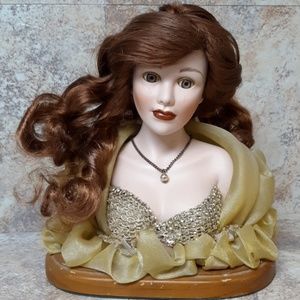 Womens head SHOWSTOPPERS Poseable Head Fashion Decor